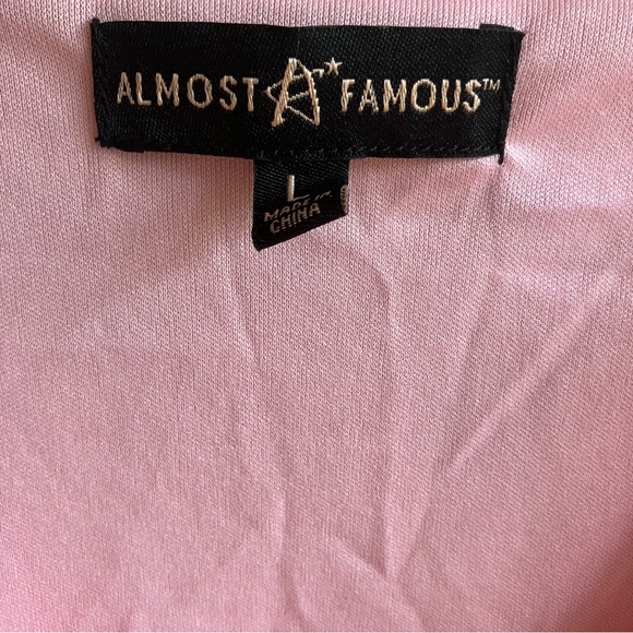 Almost Famous Red Rose Print Mesh V-Neck Top Size L Long Sleeve Going Out Floral - Picture 3 of 9